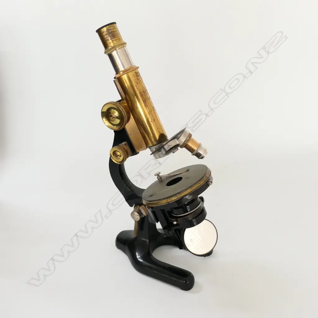 LEITZ, WETLER BRASS COMPOUND MONOCULAR MICROSCOPE No.94662, w TRIPLE HEAD, VARIOUS LENSES, IN BOX Image 1++